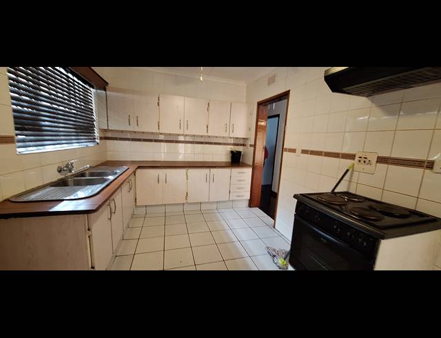 3 BEDROOM HOUSE RENTED IN ST WINIFREDS